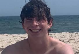 I would like to challenge all the Eric Mays Fans and Eric Mays foundation  to raise money for the seniors at Hasslebring to buy the building and  rename it The Eric B.