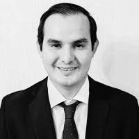 800+ perfiles de «Danilo»