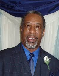 Horace Elliott's Instagram, Twitter & Facebook