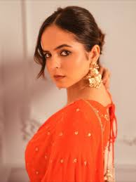 Kaisi rahi Diwali?! 🧡✨🪔 Outfit