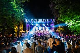 The hostel offers luggage storage to guests. Jazz In The Park 2018 11 Zile De Festival La Cluj Cu Trupe De Top Pe Care Probabil Nu Le Ai Descoperit IncÄƒ