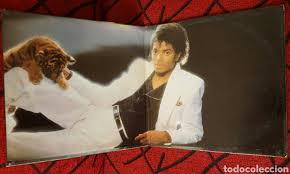 It features jackson in the outfit and basic pose but reveals a tiger cub at jackson's leg. Michael Jackson Thriller Lp Original Venezuela Kaufen Vinyl Schallplatten Lp Mit Pop Rock International Der 80er Jahre In Todocoleccion 68021141
