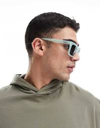 Green mint running sunglasses for runners by Tierra