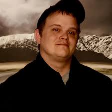 Who put the shield over Maelle when Gustave died?