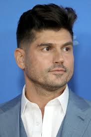 Andrew Levitas Pictures and Photos