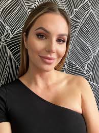 Meet Miranda Carnicle