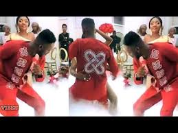 Adekunle gold and wife singer simi source: Simi In Tears As She Finally Becomes The Wife Of Adekunle Gold Despite Youtube