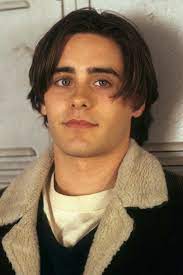 90s Curtains An Actual Men S Hair Trend We Miss 90s Hair Men Long Hair Styles Men 90s Mens Hair