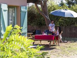 The country offers a plethora of exotic shopping and dining resorts, ideal for your honeymoon trip to thailand. Camping Club Lac Du Salagou Clermont L Herault Buchen Sie Ihren Urlaub