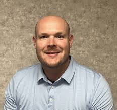 Carter Hutchinson's Instagram, Twitter & Facebook