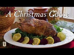 Another traditional christmas dinner is stuffed goose with dumplings and red cabbage. Roast Goose Gingerbread Traditional Christmas Fare Germany Euromaxx Youtube