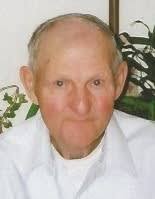 Chad Blunt's Instagram, Twitter & Facebook