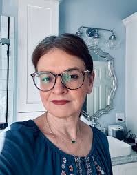 Introduction and shared interests in Dull Women's Club