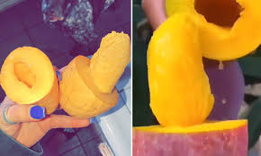 Cara cheat diamond mango live ungu. The Clever Trick To Opening A Mango With One Twist Of A Knife Daily Mail Online