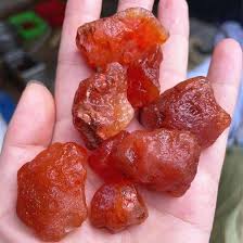 Amazon.co.jp: 天然赤瑪瑙原石水晶カーネリアン原石宝石 : ファッション