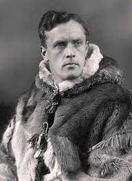 Pelsjegerliv er den fascinerende beretningen om hans opplevelser i denne tiden. Helge Ingstad Store Norske Leksikon