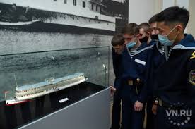 Скачивайте бесплатно прикольные и красивые поздравительные открытки ко дню железнодорожника и поздравляйте знакомых и коллег с праздником. Kartinki Otkrytki Pozdravleniya Na Den Zheleznodorozhnika 2021 Vn Ru