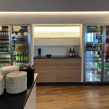 Reykjavik international airport (KEF) is a total ghost town. No passengers,  almost all flights cancelled. Shops open, but staff just sitting idly at  registers. It's like a sci-fi movie about viruses killing