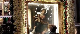Qui il cappellano militare, don claudio mancusi, celebrerà la messa. Our Lady Of The Day May 8 Our Lady Of Pompei Pompeii Naples Italy Www Immaculate One