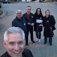 First Christmas Open House of the day at @thecoffeeshopindevon. Great  turnout including Mayor Jeff Craddock, Councillor Brian Bowles, and my  future CPC colleague in Edmonton Northwest, @billymorinofficial!  @ecoatvillage in Pigeon Lake is