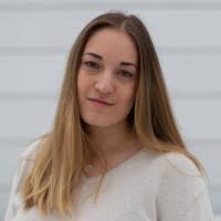 Vicky Dahl's Instagram, Twitter & Facebook