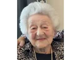 Obituary: Naomi Manners Stern, 102, Of Ridgefield