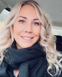 Marie Simonsson på LinkedIn: Någon som söker en smart och serviceinriktad  fastighetsförvaltare? Emma…