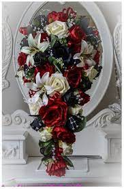 The cylinders bores were attached to the outer case at the 12, 3, 6 and 9 o'clock positions) for greater rigidity around the head gasket. Pin By Janssens Etienne On Cute Ideas Flower Bouquet Wedding Wedding Flowers Teardrop Bouquet
