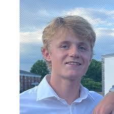 Otis Tanner's Instagram, Twitter & Facebook