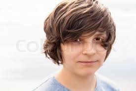 Ponita von rots verschwinden und sorgt sich um ihm. Cratphenleitu Surfer Frisur