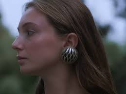 So-le Studio Fall 2025 , Filmed and directed by @ivangrianti , Styling  @caterinapiatti , Talent @elenapoccianti @benni.poccianti , Hmu  @elisabettapanziroli_mua