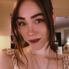 Lee Slater (@glamorouslyguilty)