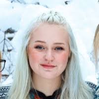 Sara Luebke's Instagram, Twitter & Facebook