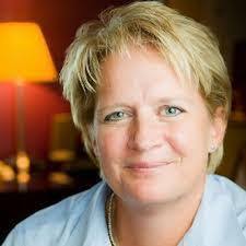 Erin Corns's Instagram, Twitter & Facebook