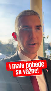 Ivan Jankovic, pomocnik ministra rudarstva Glavni covek za skrivanje javne  rasprave za rudarsku strategiju! Rudarska industrija pred kolapsom,  odobrenja i dozvole se ne izdaju. Rudnici pred zatvaranjem. Geoloska  istrazivanja se daju stranim