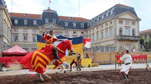 Du 7 décembre 2019 au 4 janvier 2020 « tu viens jouer, la magie des jouets anciens » a la découverte de l'histoire du jouet. Roi De L Oiseau Un Point Final Aux Rumeurs D Annulation Zoomdici