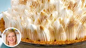 Anna Bakes An Outstanding Key Lime Pie Youtube In 2020 Key Lime Pie Lime Pie Key Lime