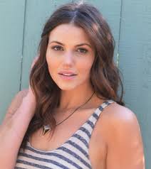 Erin Tinsley's Instagram, Twitter & Facebook