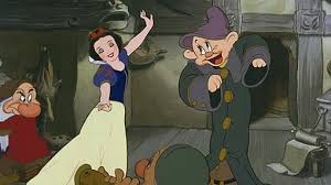 9 x 6 x 3 cm. La Cruel Historia Que Inspiro Blancanieves La Princesa Ciega Que Jugaba Con Ninos Explotados En Las Minas