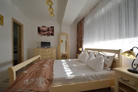 Kas kohapeal või lähiümbruses leidub söögikohti? Boutique Citadel Eforie Nord Romania Oferta Litoral 2021 Ofertele Early Booking Si Inscrieri Timpurii Litoral Romania 2021 Plaja Ro