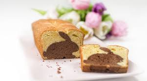 Während die kuchen kochen, machen sie die buttercreme. Rezept Einen Hasen Kuchen Mit Uberraschung Zu Ostern Backen