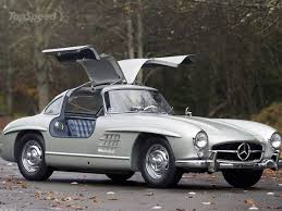1955 Mercedes 300sl Gullwing Auctioned For 4 62 Million Top Speed Mercedes Benz 300 Mercedes 300sl Mercedes Benz Classic