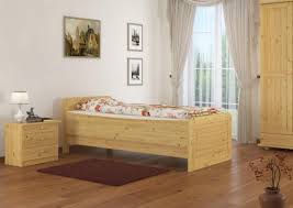 Alle oberflächen werden sanft abgeschliffen und für oberflächenbehandlungen verwenden wir nur umweltverträgliche und ökologisch unbedenkliche. Seniorenbett Extra Hoch 100x200 Einzelbett Kaufland De