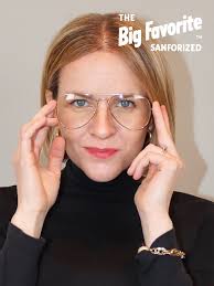 Eleanor Turner's Instagram, Twitter & Facebook