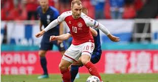 Christian eriksen collapsed in the 43rd minute during denmark's euro 2021 opener with finland. Opuayuqpvrkerm