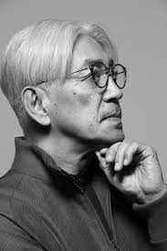 アイヴァン 坂本龍一 普段と変わらない は最高の褒め言葉 男を起動させる眼鏡 23 goethe ゲーテ 男性月刊誌 goethe 発のwebメディア 坂本龍一 戦場のメリークリスマス メンズ ヘアスタイル