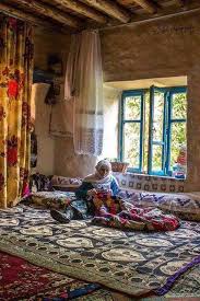 Omrun Ilk Yarisi Ikinci Yarisini Beklemekle Ikinci Yarisi Da Ilk Yarisinin Hasretiyle Gecer N F K Turkish Art Turkish People Pictures