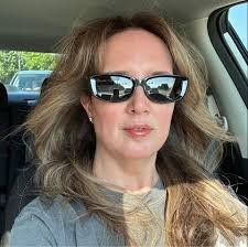 Best salon for wedding up-do in Benton?