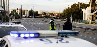 Απαγόρευση κυκλοφορίας τα σαββατοκύριακα, τι αλλάζει. Apagoreysh Kykloforias Ti Isxyei Me Ta Nea Metra Ana Perioxh Logw Lockdown E8nos