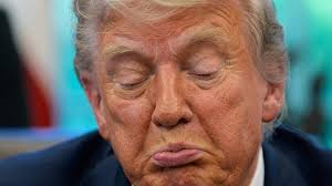 People Are Reacting To The “Hunger Games” Director Admitting He Regrets  Splitting “Mockingjay” Into Two Parts